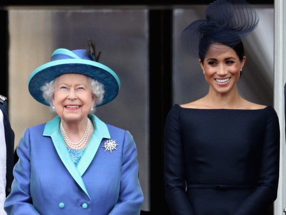 Tot ceea ce trebuie să știi despre face sculpting, masajul anti-îmbătrânire al lui Meghan Markle